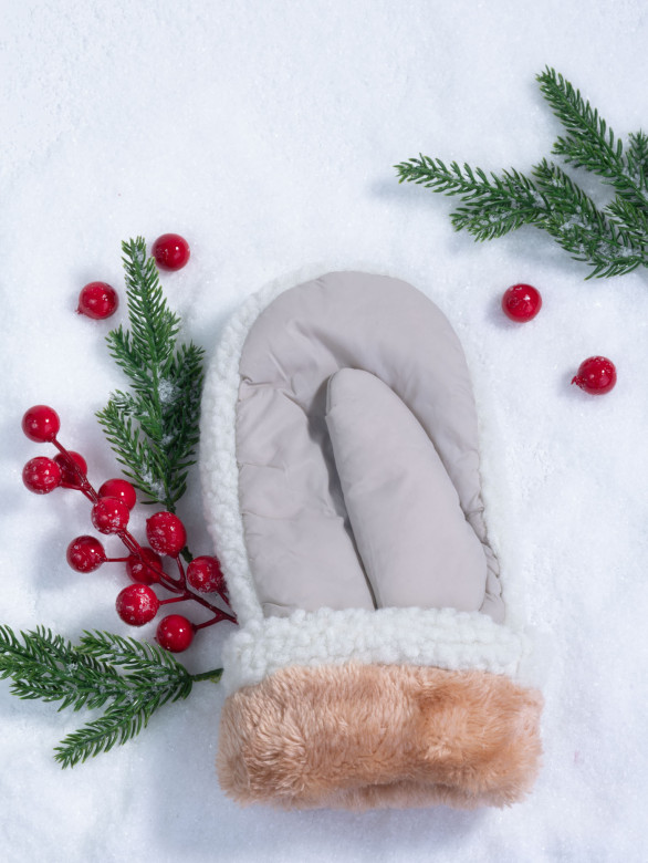 Варежки женские Юйлин бежевые Варежки женские Юйлин бежевые