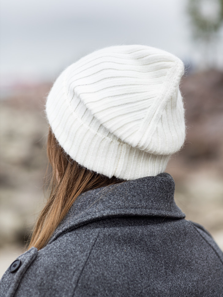 Шапка женская 11542 MARHATTER молочный (56-58)