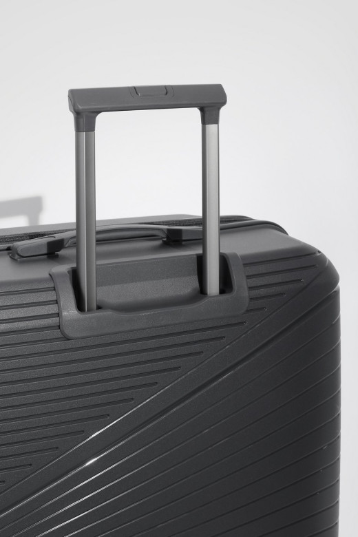 Чемодан Eberhart 49M Miracle полипропилен Чемодан Eberhart 49M Miracle полипропилен