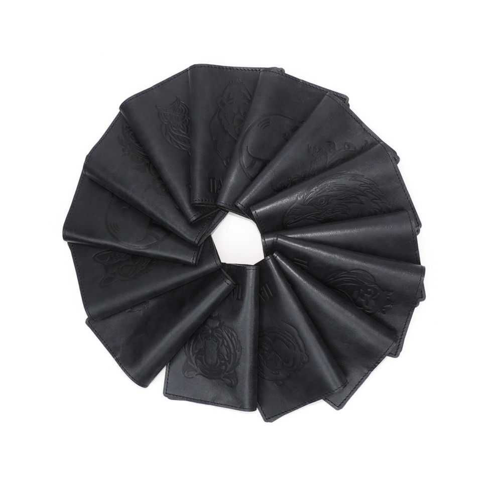 Обложка для паспорта кожаная Черный, Медведь злой