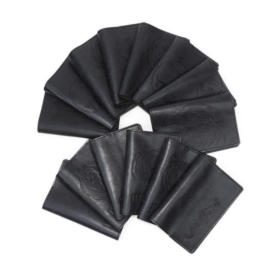 Обложка для паспорта кожаная Черный, Медведь злой