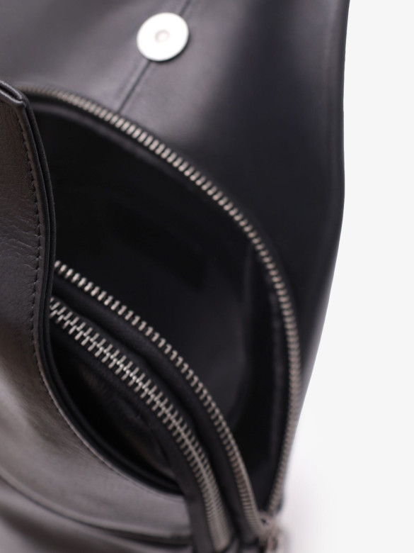 Рюкзак на одно плечо Baggins 88026 черный