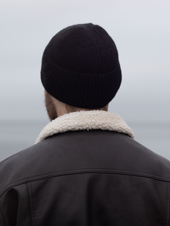 Шапка мужская 12589 MARHATTER черный (57-59)