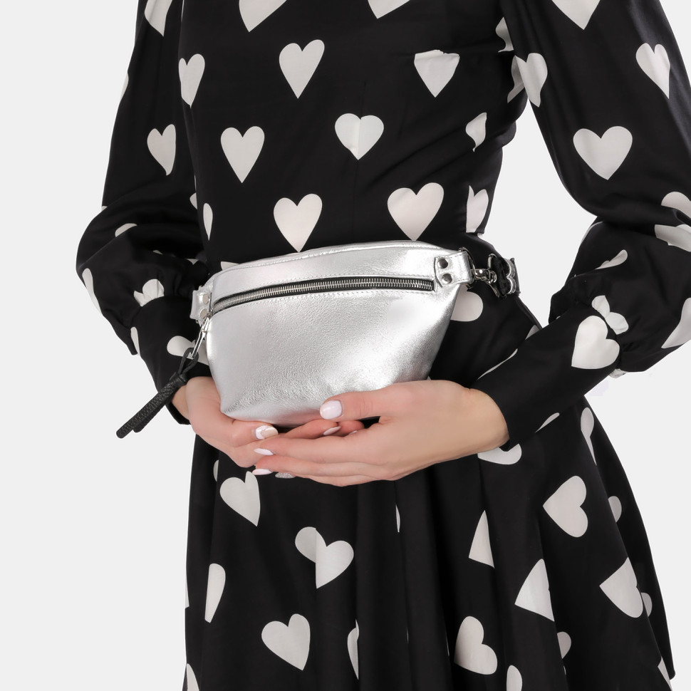 Сумка на пояс Richet 2476VNM серебряная Сумка на пояс Richet 2476VNM серебряная